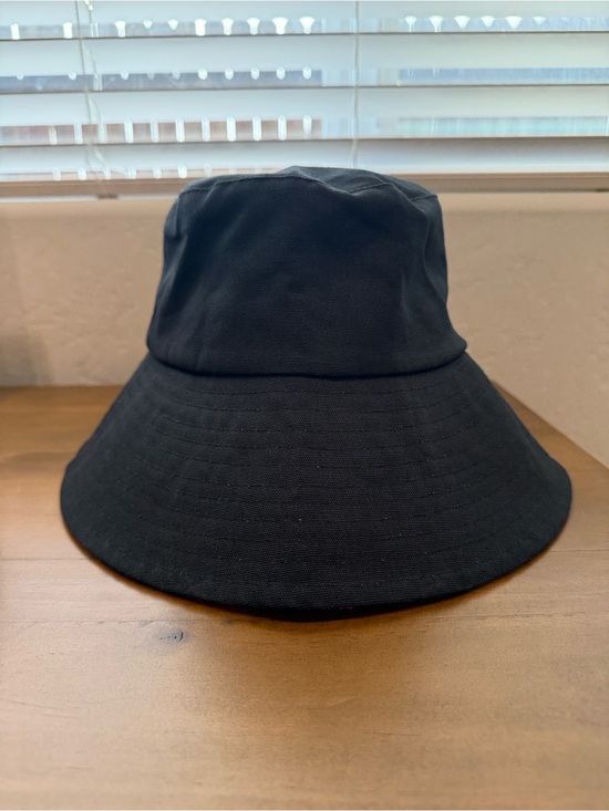 Anthropologie Capitanna Reversible Maxi Bucket Hat Black Cherry Floral